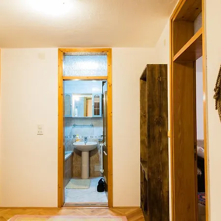Selma Apartment